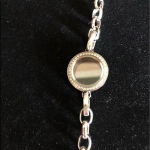 Origami owl locket bracelet with Swarovski crystal